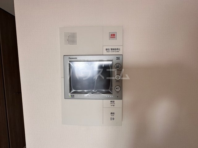 ����11