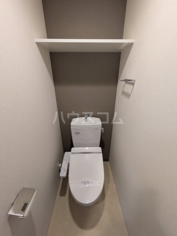 ����4