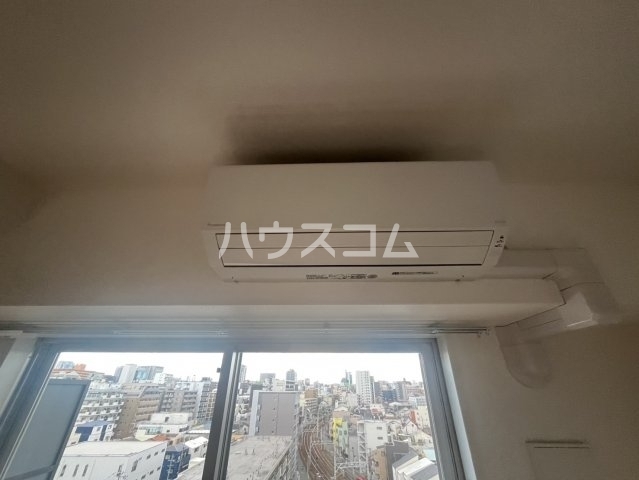 ����11