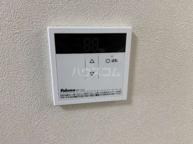 ����13