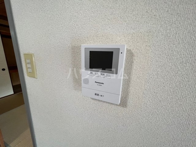 ����10