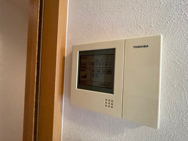 ����11