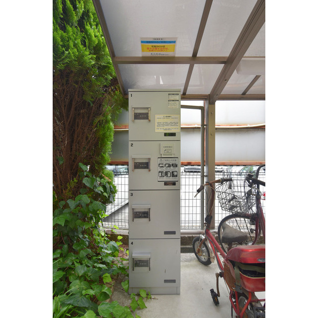 ����8