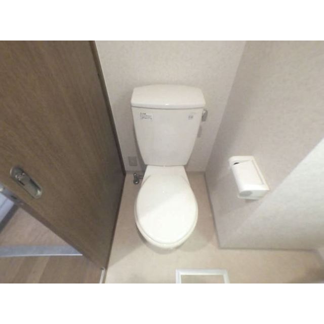 ����17