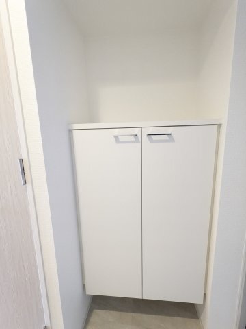����7