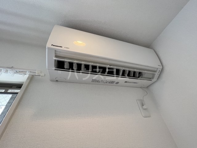 ����10