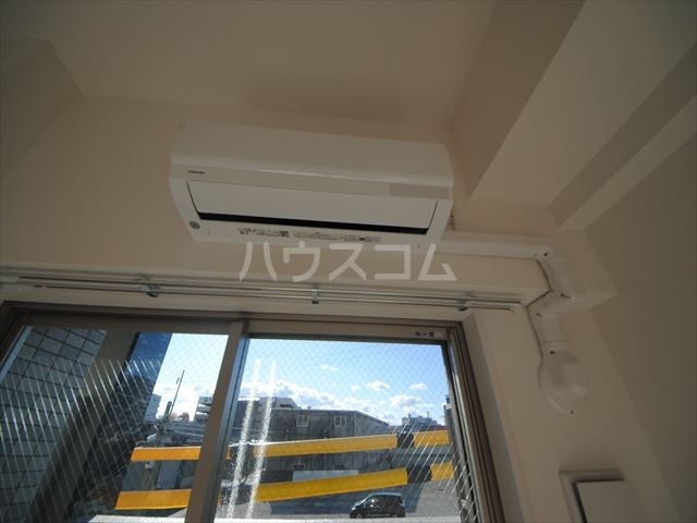 ����14
