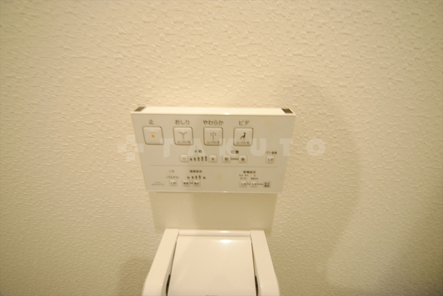 ����20