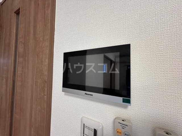 ����10
