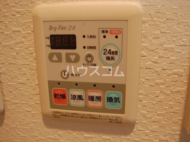 ����10