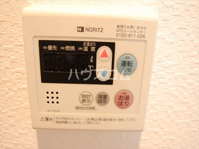 ����21