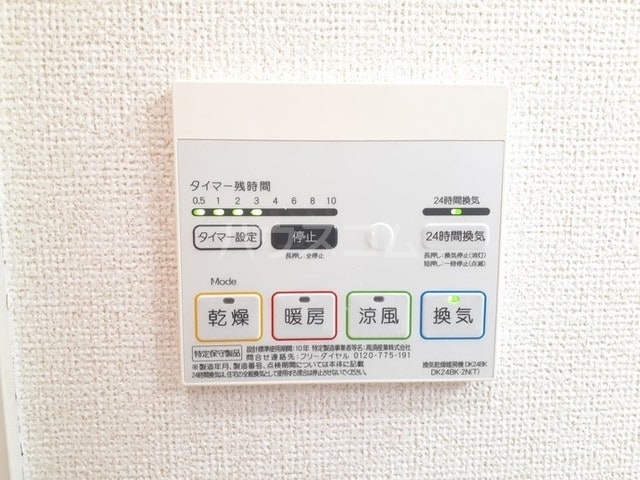 ����10
