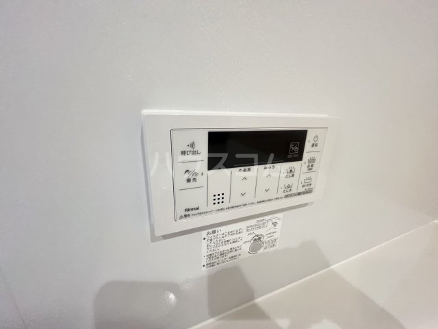 ����11