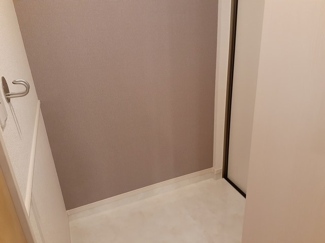 ����8