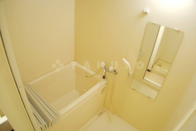����3