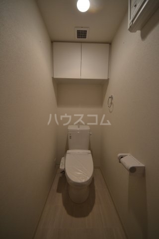 ����4