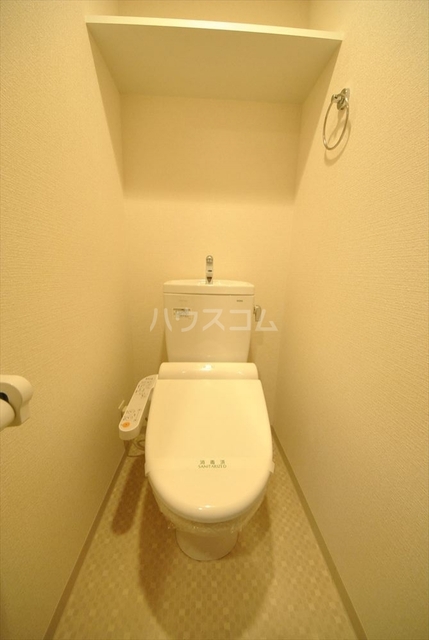 ����17