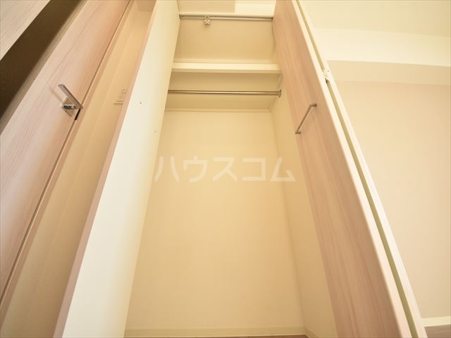 ����21