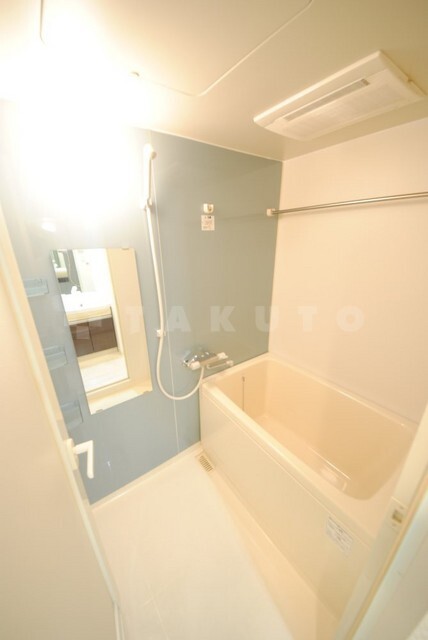 ����3