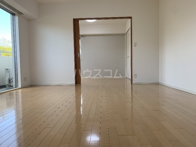 ����1