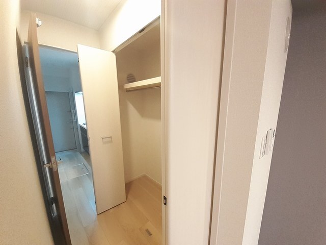 ����7