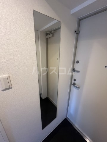 ����21