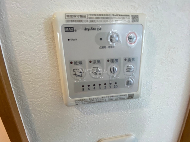 ����13