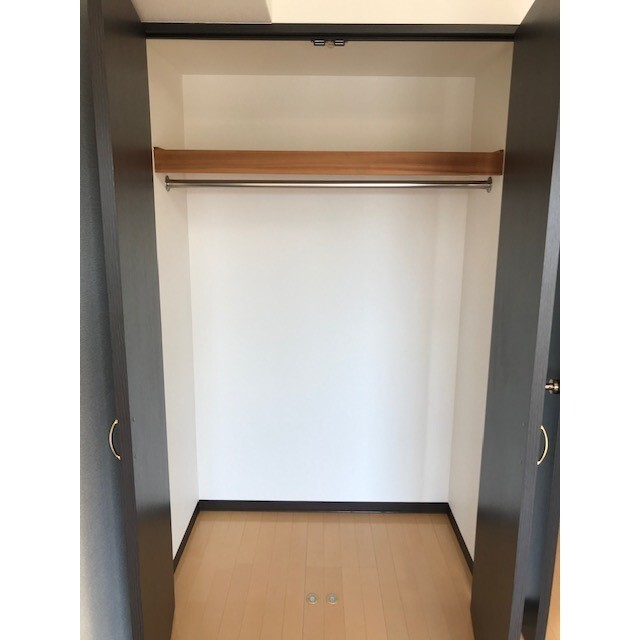 ����5