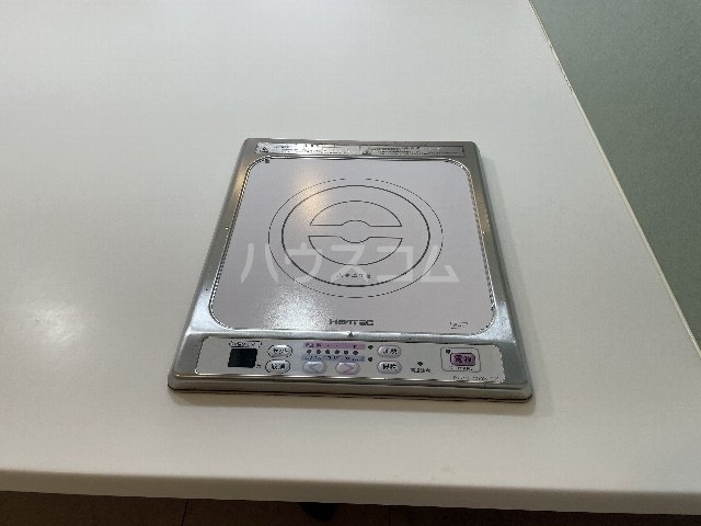����16