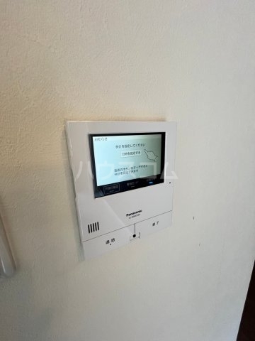 ����11