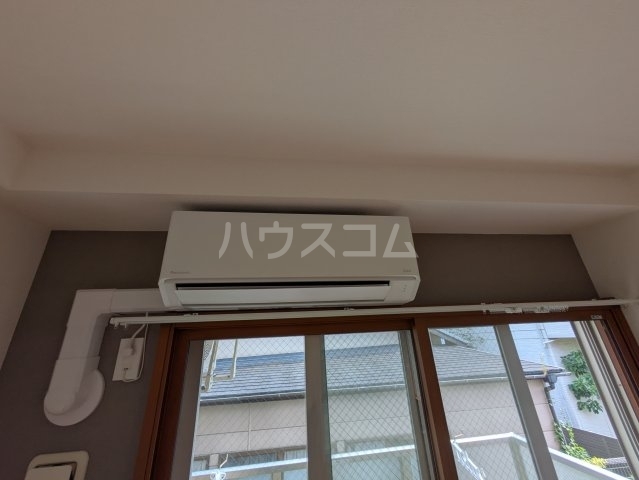 ����11