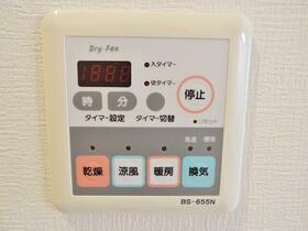����10