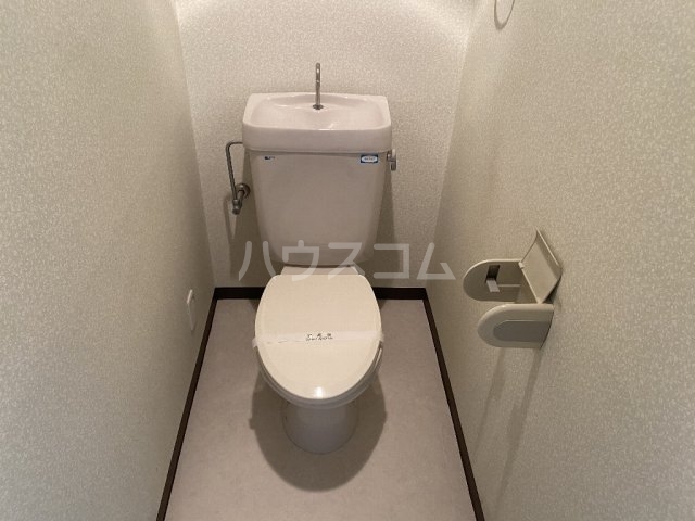 ����4