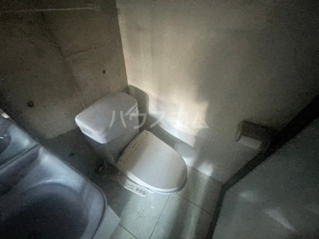 ����11