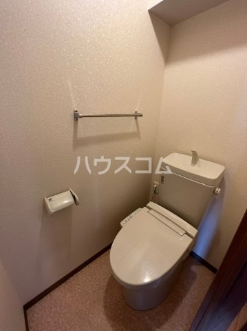 ����4