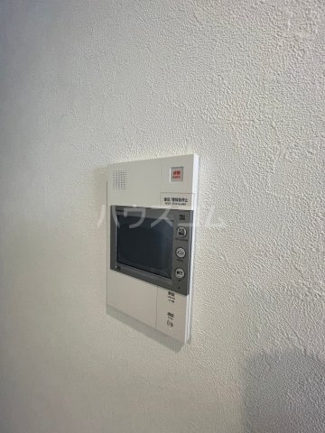 ����8