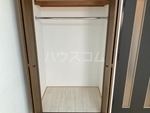 ����9