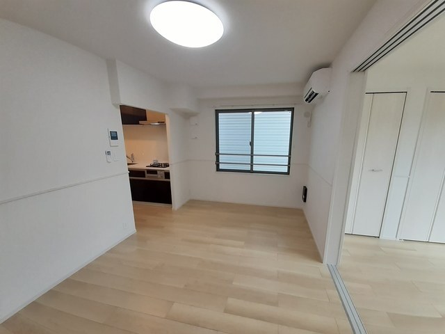 ����1