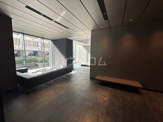 ����11