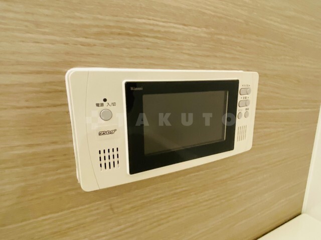 ����21