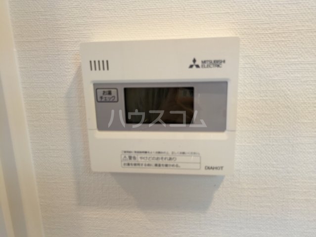 ����16