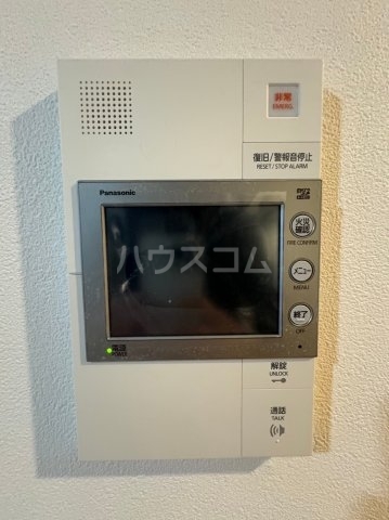 ����10