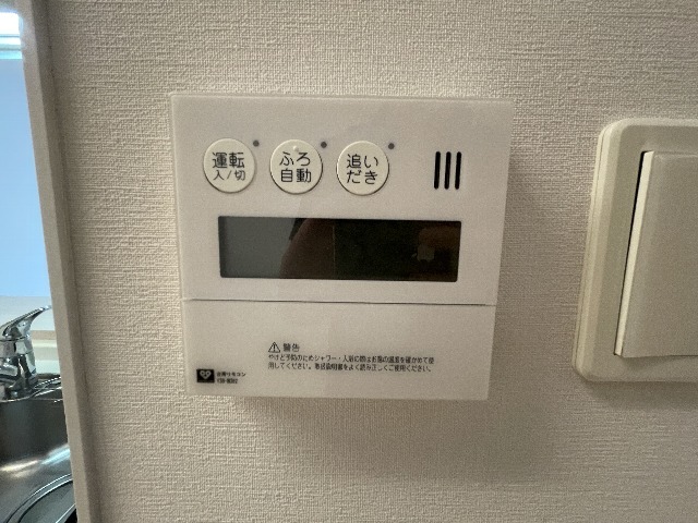 ����24
