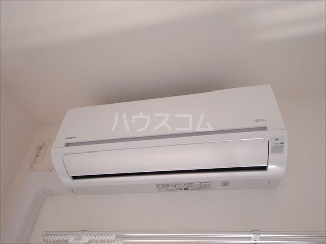 ����8
