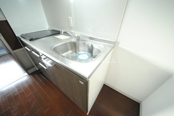 ����2