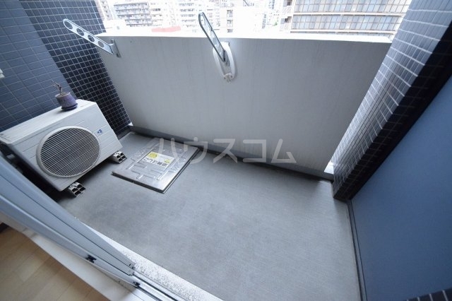 ����8