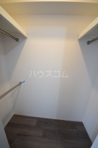 ����7