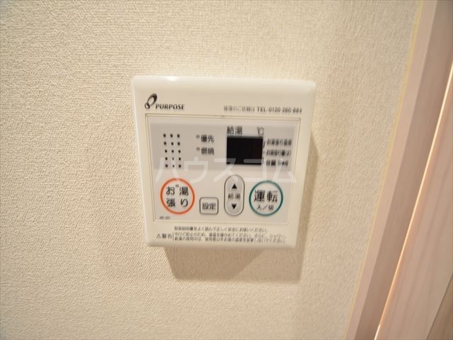 ����20