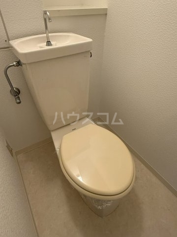 ����4