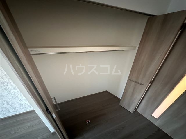 ����7